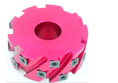 四面刨——使用時候要小心！