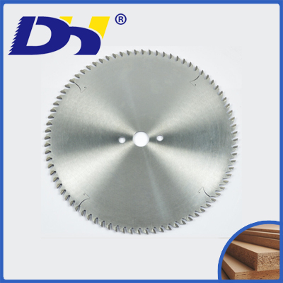 【精密裁板機(jī)鋸片】的壽命長短，在于它的護(hù)養(yǎng)